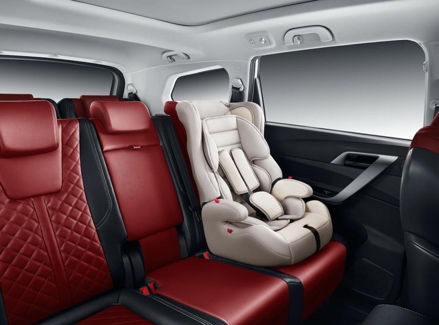 Интерьер DongFeng Forthing T5L 2019 года  (фото 14 из 23)